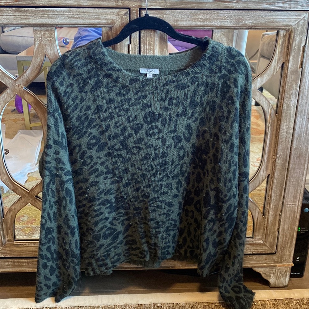 Rails Leopard green and black sweater